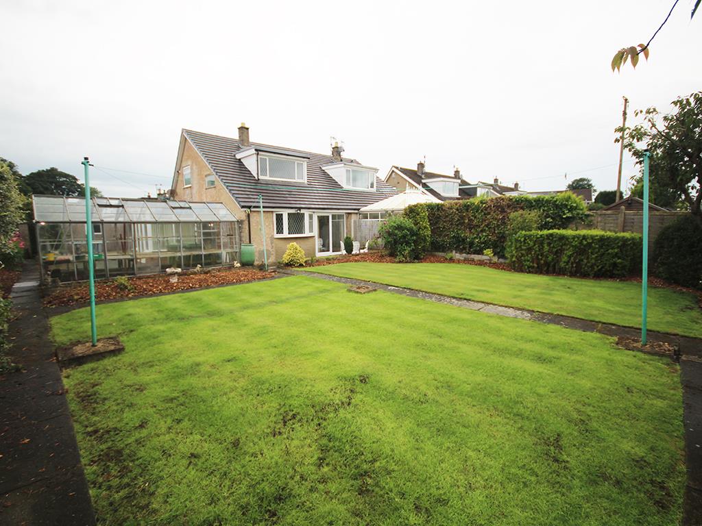 3 bedroom semi-detached house To Let in Barnoldswick - IMG_2911.jpg